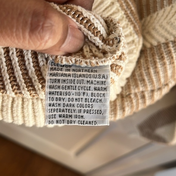 Christian Dior Cable Knit Sweater. Mens size Medium - Picture 4 of 12